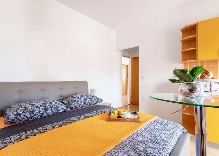 Apartments Dobrila
