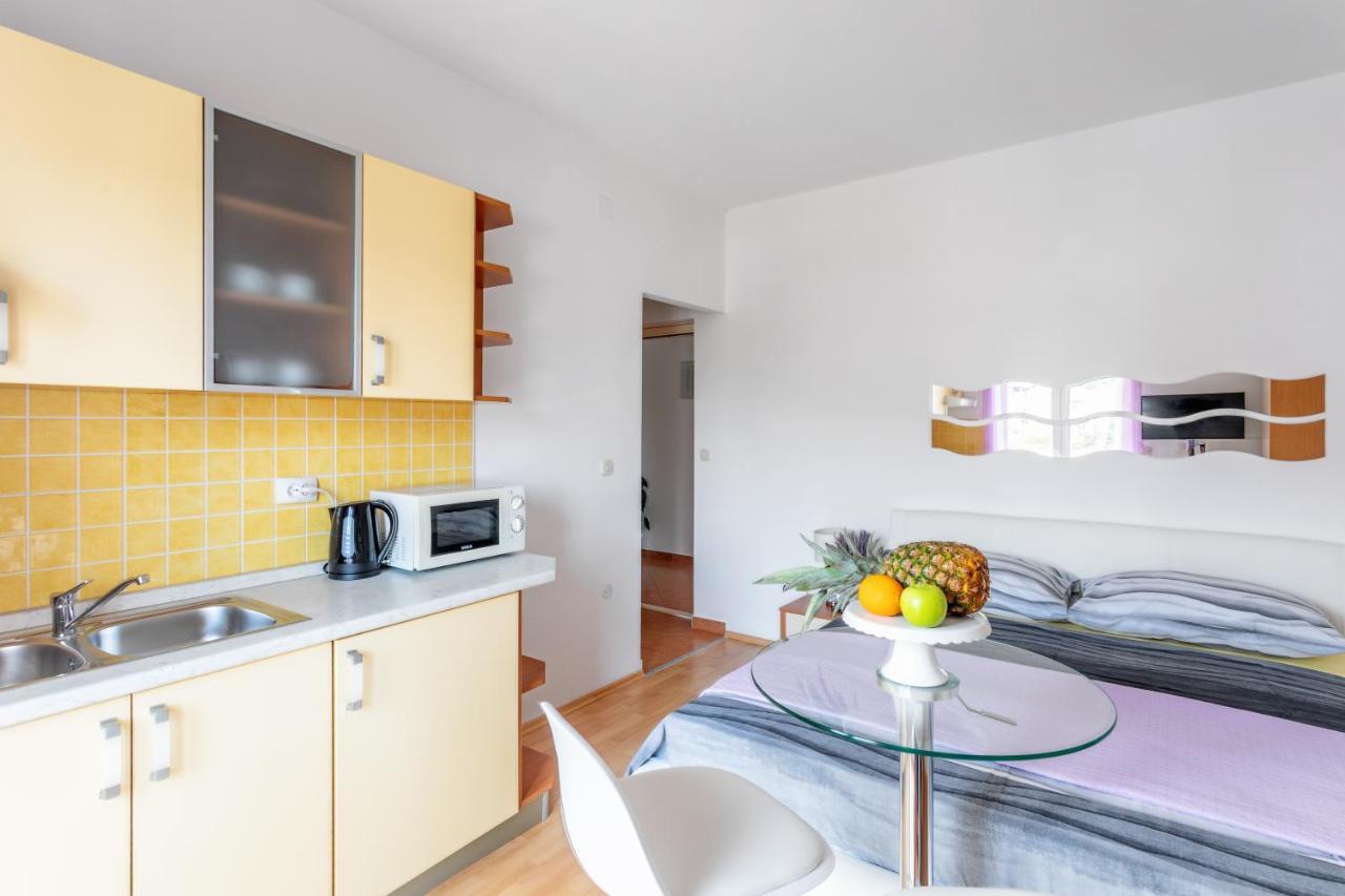 Dobrila Apartment