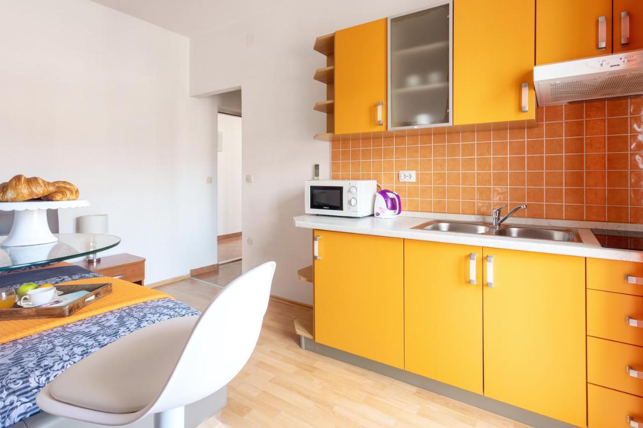 Dobrila Apartment *