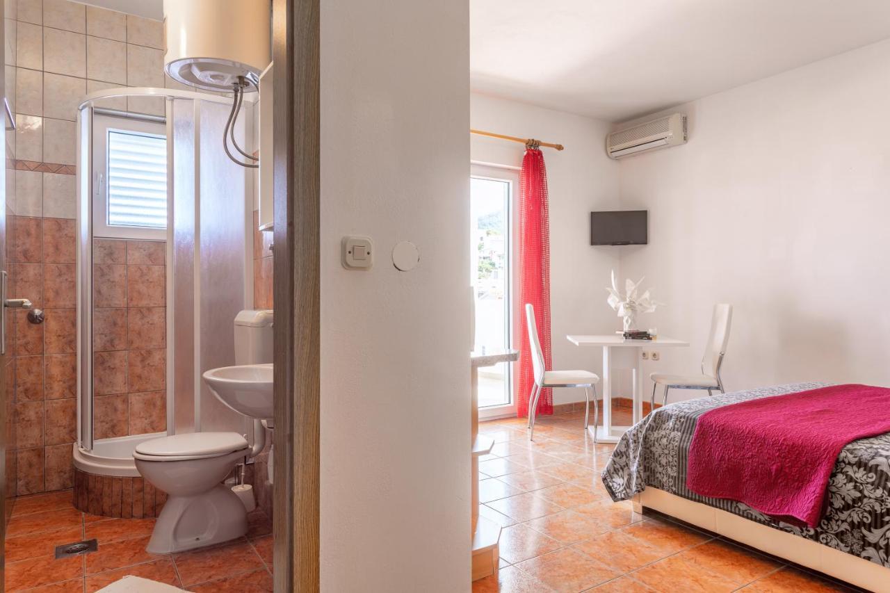 Apartment Dobrila *